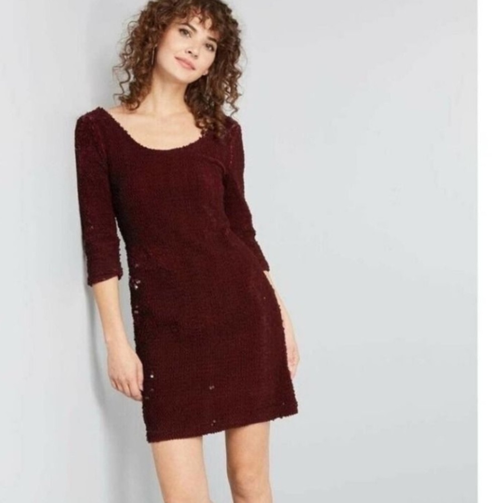 BB Dakota Elegant Burgundy velvet Sequin Dress Sz S cocktail dress wedding dress